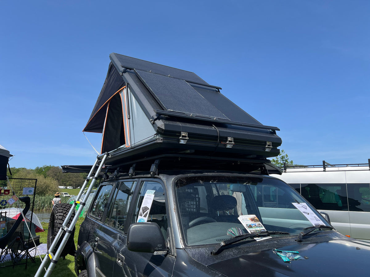 Apex4WD NOMAD Aluminium Hard Shell Roof Top Tent