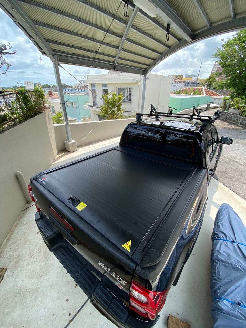 Tonneau Cover Roller Shutter for Toyota Hilux Mk8 9 (2016+) Double Cab Bed Black