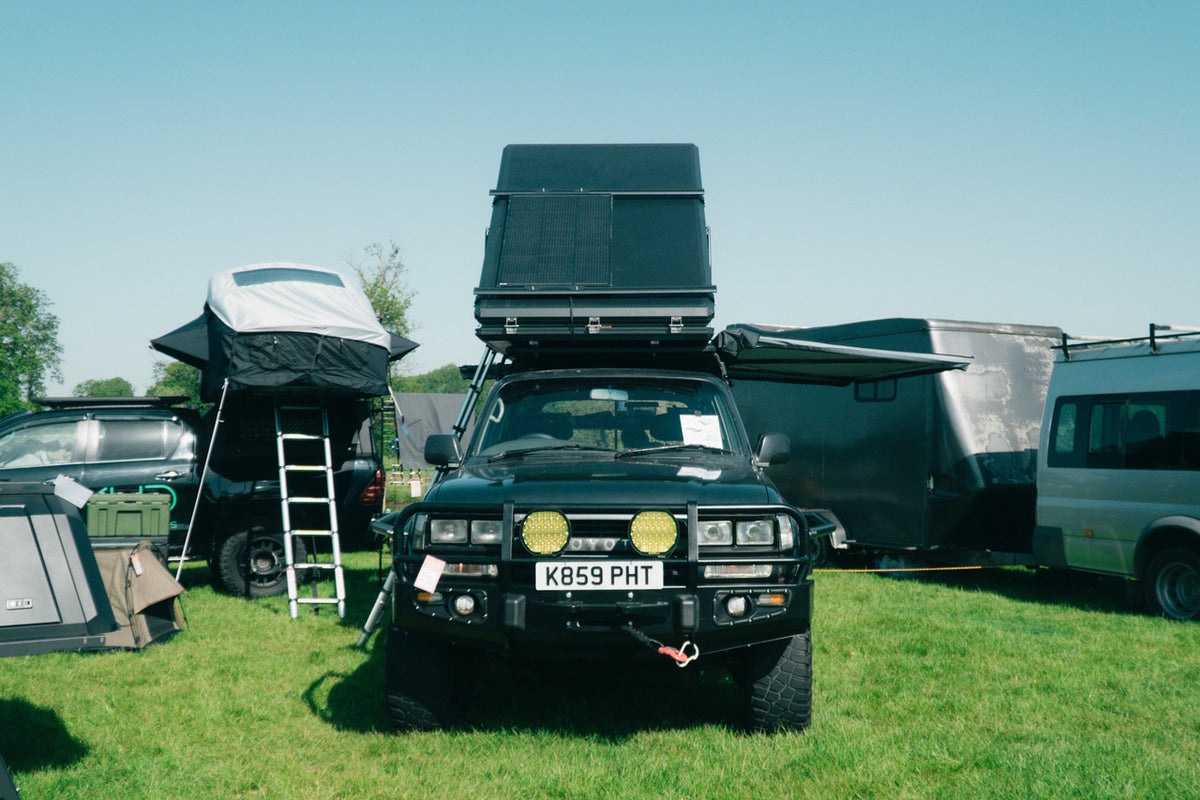 Apex4WD NOMAD Aluminium Hard Shell Roof Top Tent